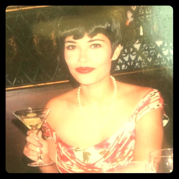 Meet your Posher, April - Picture 1 of 8